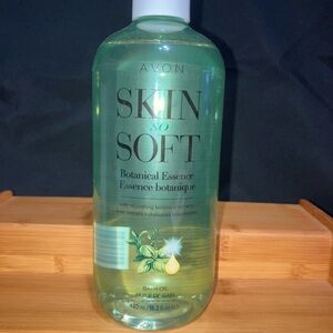 Skin So Soft Botanical Essence Bath Oil